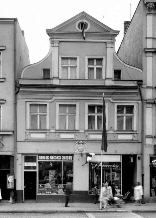 Leszno. Kamienica Rynek nr 32. (fot. R. Kanikowski, 1976 r., AWUOZL), zdjęcie nr 7
