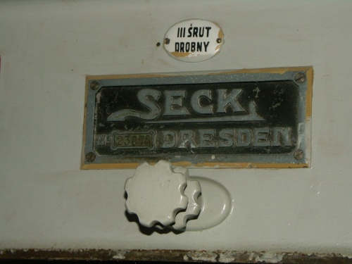 Mlewniki firmy Seck z Drezna zamontowane w okresie międzywojennym były użytkowane w zakładzie do końca jego działalności w 2005 r. (APL)