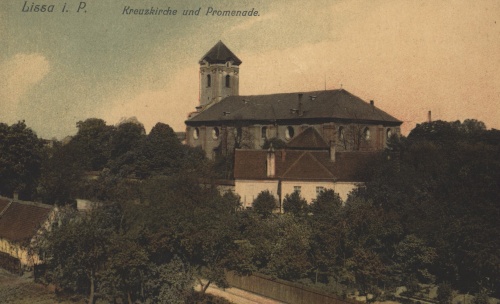 Kościół Krzyża przed odbudową hełmu wieży, widok od strony południowo-wschodniej. Pocztówka z pocz. XX w.(ze zbiorów M. Błaszkowskiego)